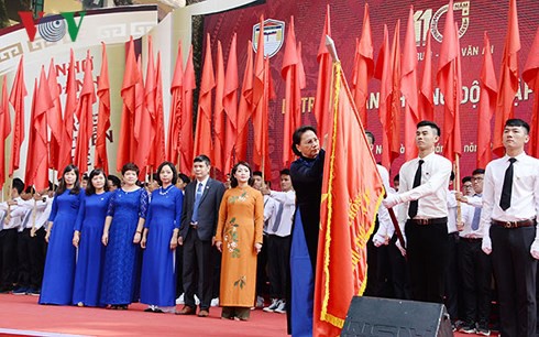 Chủ tịch Quốc hội dự Lễ kỷ niệm 110 năm Trường Bưởi - Chu Văn An - Ảnh 2.