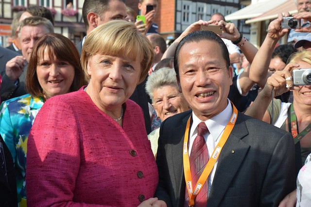 Số phiếu 100%, chính trị gia gốc Việt tái đắc cử nghị sỹ tại Đức lần thứ 5 - Ảnh 1.