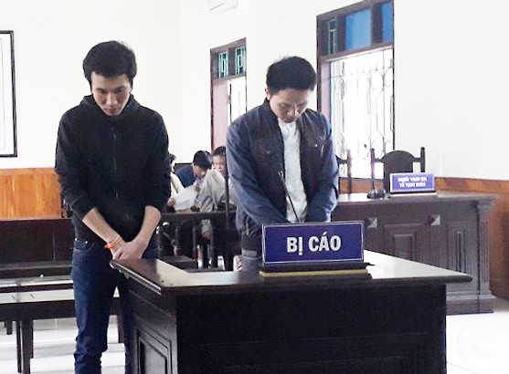 2  cựu sinh viên Lào của Đại học Hà Tĩnh góp tiền buôn ma túy - Ảnh 1.