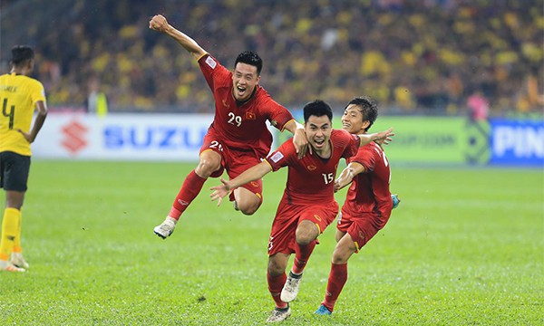 Trực tiếp Việt Nam – Malaysia: Tỷ số 2-2, một trận đấu mãn nhãn - Ảnh 6.