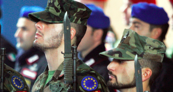 2018 - EU những bước đi nhỏ xây dựng quân đội độc lập - Ảnh 2.