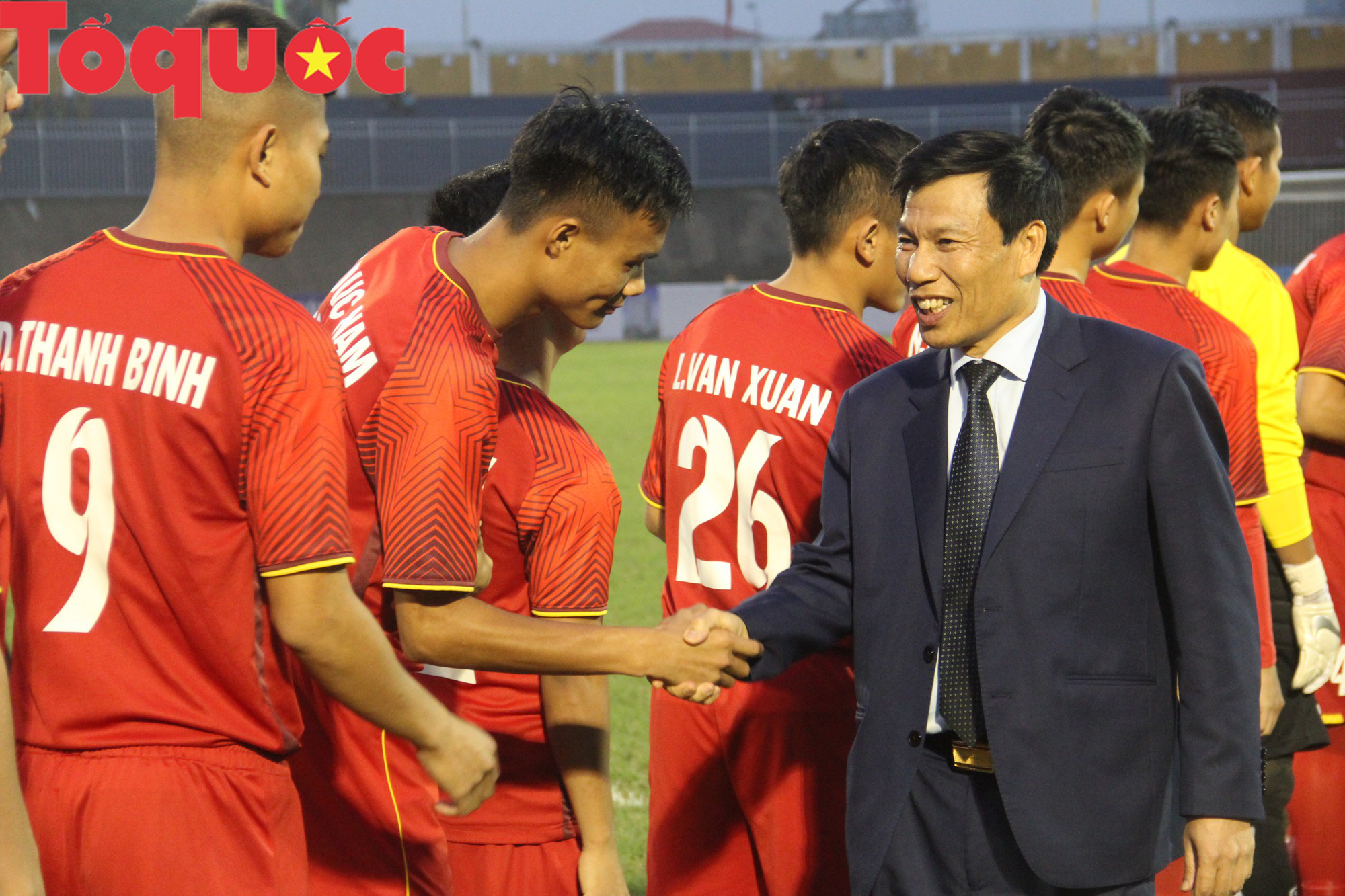 Bộ trưởng Nguyễn Ngọc Thiện dự khán trận chung kết U21 quốc tế - Ảnh 2.