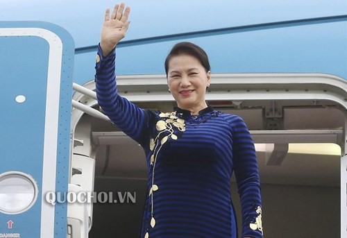 Chủ tịch Quốc hội Nguyễn Thị Kim Ngân bắt đầu chuyến thăm chính thức Hàn Quốc - Ảnh 1.