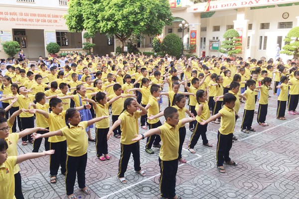 Hà Nội: Nhiều trường chưa tổ chức tập thể dục cho học sinh - Ảnh 1.