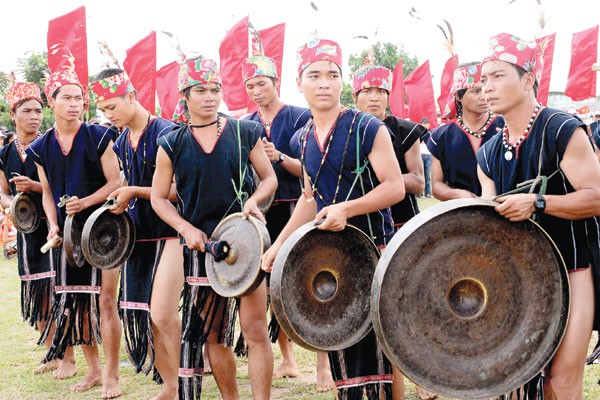 Tọa đàm về bảo tồn và phát huy di sản âm nhạc cồng chiêng tại Gia Lai - Ảnh 1.