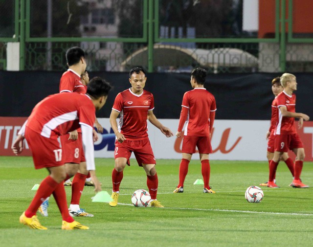 Sang UAE cổ vũ cho Đội tuyển Việt Nam, cổ động viên cần nằm lòng những điều này - Ảnh 1.