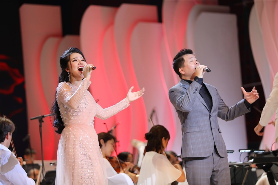Live-concert Trăng Hát của ca sĩ Phạm Thùy Dung (15)