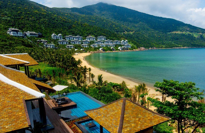 Tạp chí Mỹ Condé Nast Traveler vinh danh InterContinental Danang Sun Peninsula Resort là “Khu nghỉ dưỡng tốt nhất châu Á” - Ảnh 1.