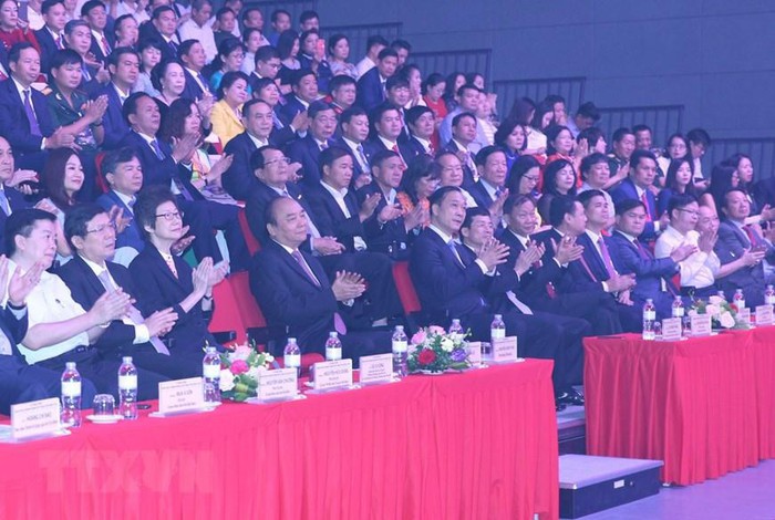 Thủ tướng dự Lễ kỷ niệm 15 năm Ngày Doanh nhân Việt Nam - Ảnh 5.
