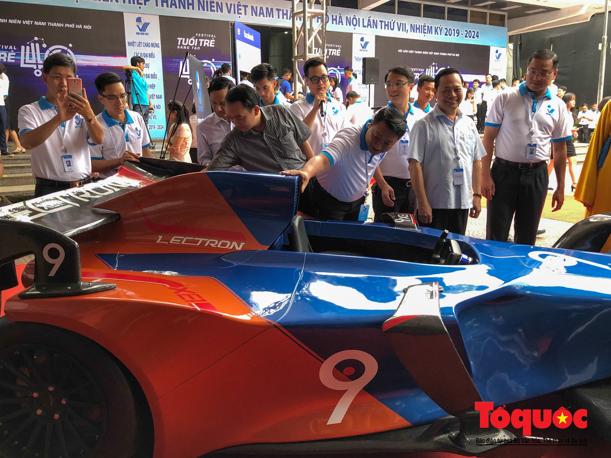 Cận cảnh chiếc xe F1 đầu tiên do Việt Nam sản xuất (9)