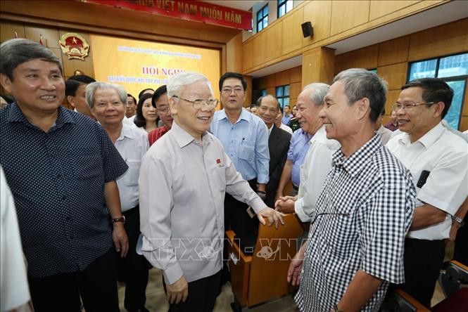 Tổng Bí thư, Chủ tịch nước Nguyễn Phú Trọng tiếp xúc cử tri thành phố Hà Nội  - Ảnh 1.
