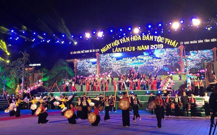 Mường Then hội tụ và phát triển- Khai mạc Ngày hội Văn hóa dân tộc Thái lần thứ II tại Điện Biên