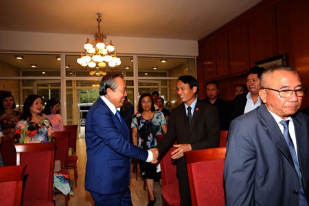 Phó Thủ tướng Thường trực thăm Đại sứ quán và cộng đồng người Việt tại Bulgaria - Ảnh 1. Phó Thủ tướng Thường trực thăm Đại sứ quán và cộng đồng người Việt tại Bulgaria - Ảnh 1.