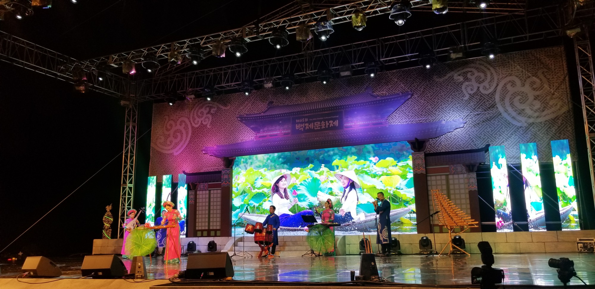 9 - TP 1 Buyeo - Các nghệ sỹ Học viện âm nhạc quốc gia tại Lễ hội VH Baekje