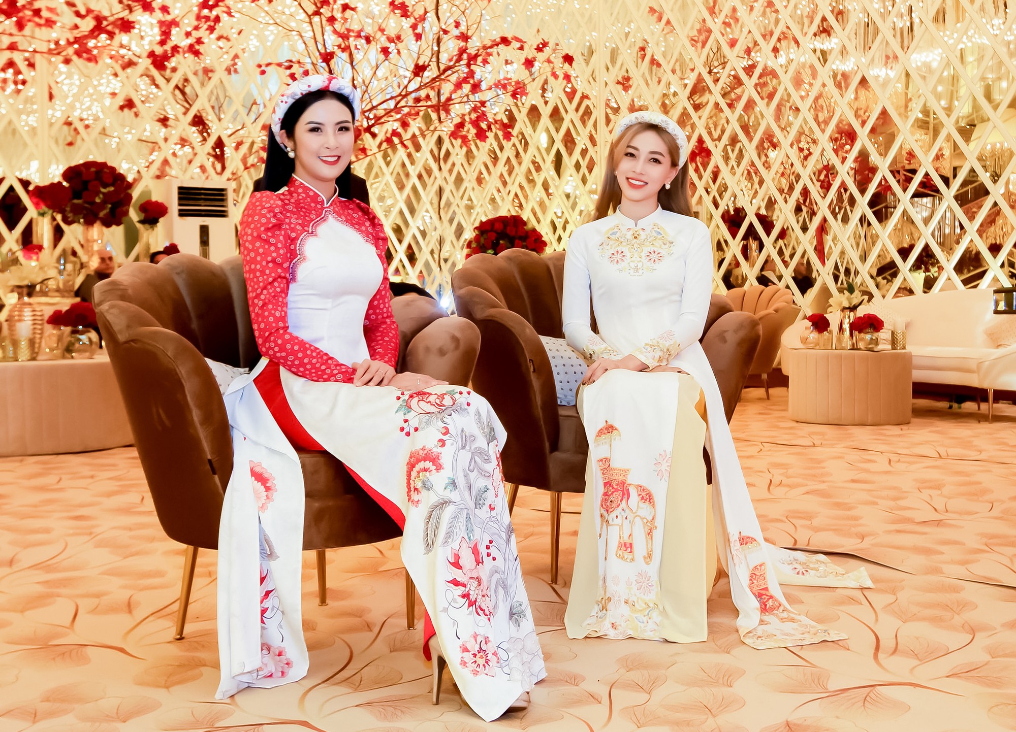 HH Ngọc Hân và Á hậu Phương Nga diện áo dài dự hôn lễ