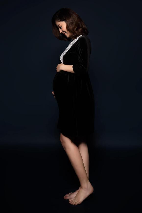 Mang thai lần 4, Hoa hậu Jennifer Phạm vẫn quyến rũ ở tháng thứ 6 thai kì - Ảnh 3.