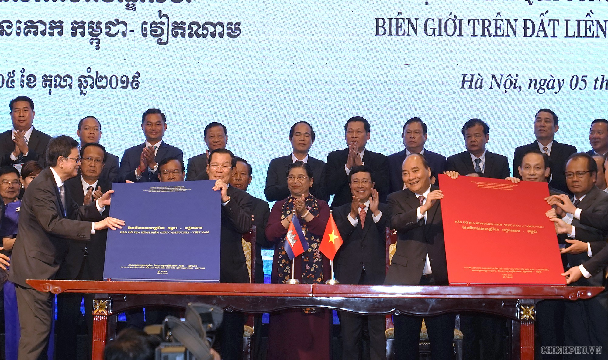 Thủ tướng: Tạo khung pháp lý quan trọng để quản lý, phát triển đường biên giới Việt Nam-Campuchia - Ảnh 4.