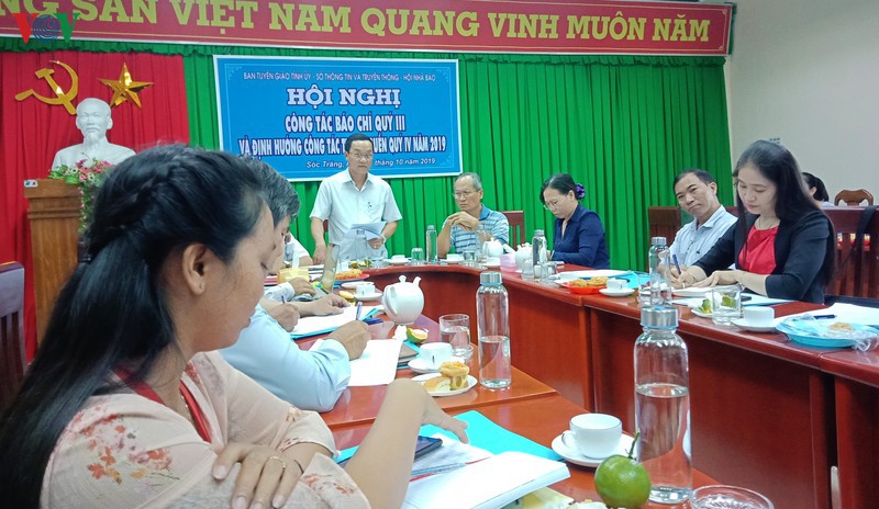 12 can bo tinh uy soc trang nop lai chi phi lap camera tai nha rieng hinh 1