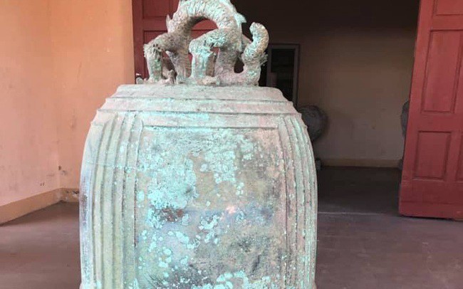 Bảo tàng tỉnh Hà Tĩnh tiếp nhận quả chuông đồng cổ thời Trần