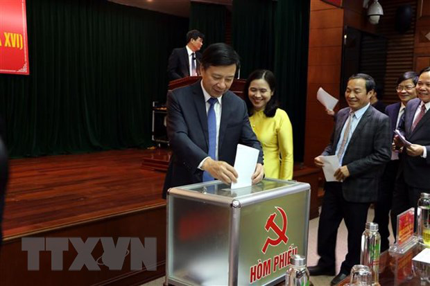Nhân sự mới vừa được bầu, phê chuẩn ở các tỉnh Hải Dương, Thái Nguyên và Nghệ An - Ảnh 1.
