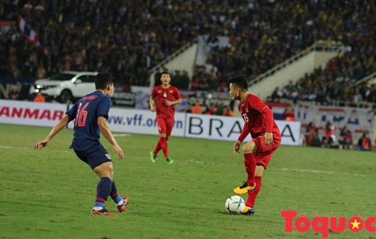 [Trực tiếp] Trận đấu Việt Nam vs ĐT Thái Lan: Chia điểm tiếc nuối, ĐT Việt Nam tiếp tục dẫn đầu bảng - Ảnh 7.