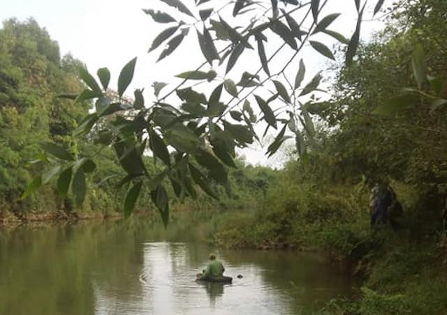 Phát hiện thi thể nam thanh niên trôi dưới sông ở Nghệ An - Ảnh 1.