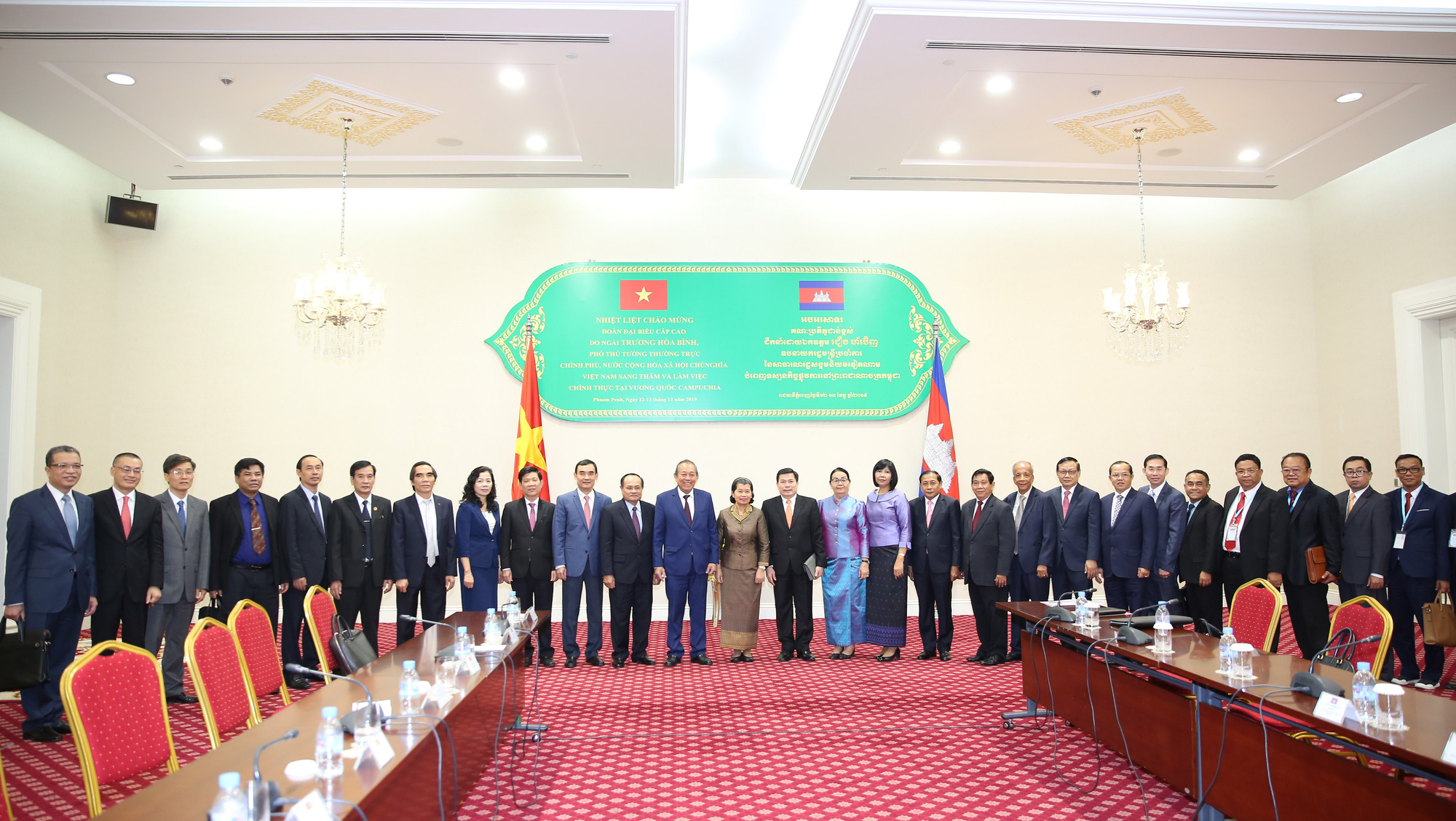 Phó Thủ tướng Thường trực hội đàm với Phó Thủ tướng Campuchia Men Sam An - Ảnh 3.