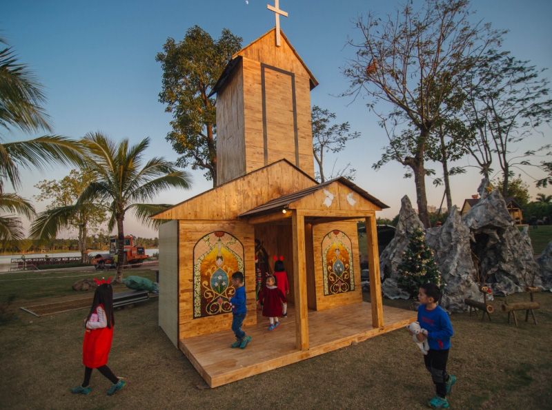 Đón tuyết rơi mùa Giáng sinh ngay giữa thủ đô với nghệ sĩ Xuân Bắc - Ảnh 8.