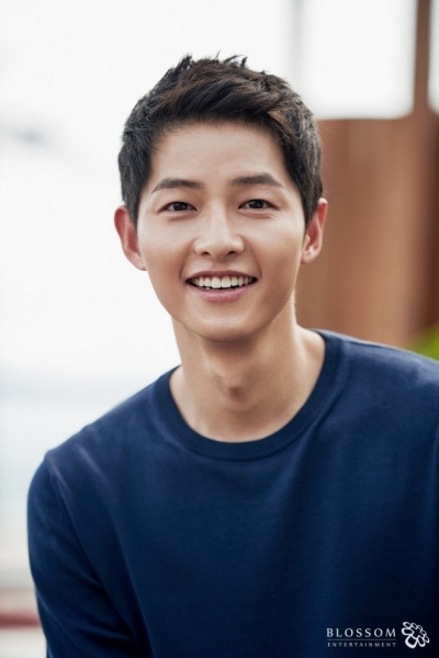 Song Joong Ki chấm dứt hợp đồng với công ty quản lý - Ảnh 1. Song Joong Ki chấm dứt hợp đồng với công ty quản lý - Ảnh 1.