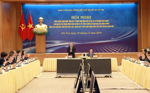 Phó Thủ tướng thường trực Trương Hòa Bình: Cần tuyên truyền pháp luật hiệu quả qua mạng xã hội để hạn chế thông tin xấu độc - Ảnh 1.