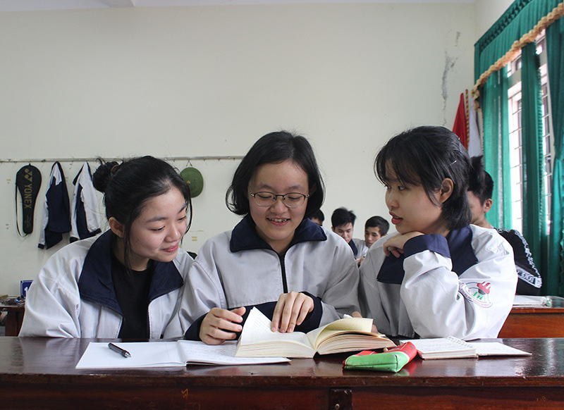 Nữ sinh Hà Tĩnh giành được học bổng 6 tỷ đồng từ ĐH Mỹ - Ảnh 2.