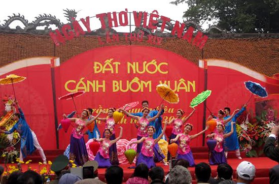 Sân thơ trẻ năm 2019: Lần đầu tiên có cổng thông tin thơ để giới thiệu, giao lưu với độc giả - Ảnh 1.