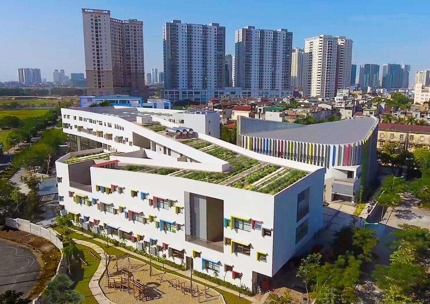 Trường Tiểu học tại Việt Nam xuất hiện trên trang kiến trúc nổi ...
