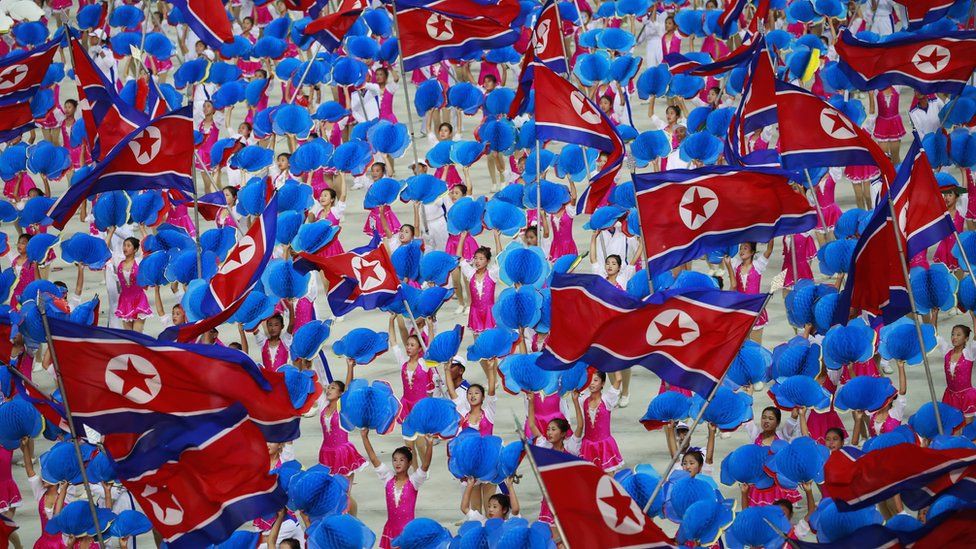 Choáng ngợp đại lễ hội Chủ tịch Kim Jong-un lựa chọn để phô diễn hình ảnh mới của Triều Tiên - Ảnh 9.