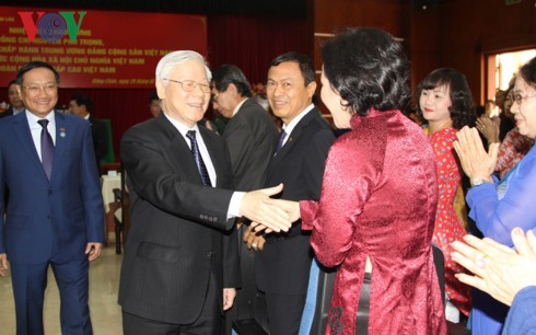 Tổng Bí thư, Chủ tịch nước Nguyễn Phú Trọng kết thúc chuyến thăm hữu nghị chính thức CHDCND Lào - Ảnh 1.