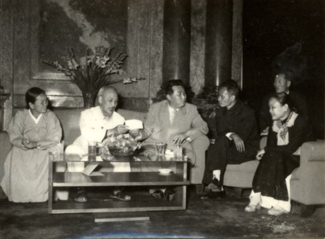 Nhìn lại những hình ảnh cảm động Chủ tịch Hồ Chí Minh và nhà lãnh đạo Kim Nhật Thành - Ảnh 6.