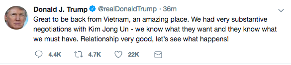 Về tới Mỹ, Tổng thống Trump vẫn không thể ngừng tweet về Việt Nam - Ảnh 1.