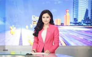 BTV truyền hình mặc trang phục gây sốc: Mỗi tháng kiếm 60 triệu, tự mua ô tô, hàng hiệu đắt tiền - Ảnh 3. BTV truyền hình mặc trang phục gây sốc: Mỗi tháng kiếm 60 triệu, tự mua ô tô, hàng hiệu đắt tiền - Ảnh 3.