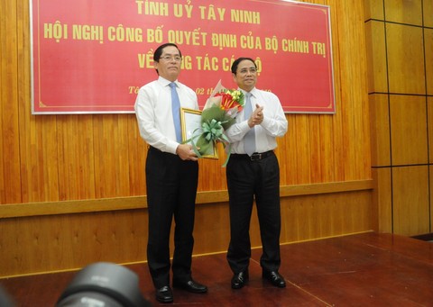 Công bố quyết định nhân sự Bí thư Tỉnh ủy Tây Ninh - Ảnh 1.