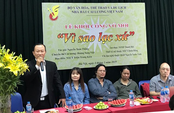 Nhà hát Cải lương Việt Nam dàn dựng vở Vì sao lạc xứ - Ảnh 1.