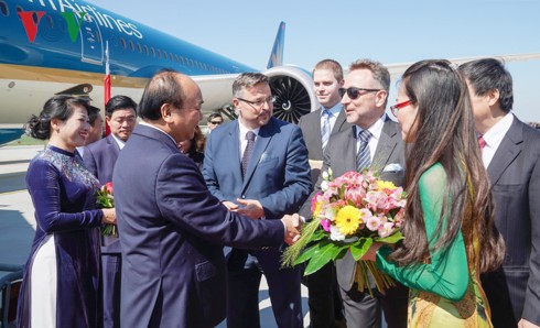 Thủ tướng Nguyễn Xuân Phúc bắt đầu thăm chính thức Cộng hòa Cezch - Ảnh 2.
