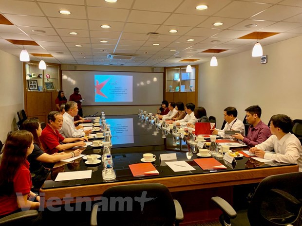 Việt Nam-Singapore đẩy mạnh hợp tác giao lưu nhân dân, văn hóa - Ảnh 1. Việt Nam-Singapore đẩy mạnh hợp tác giao lưu nhân dân, văn hóa - Ảnh 1.