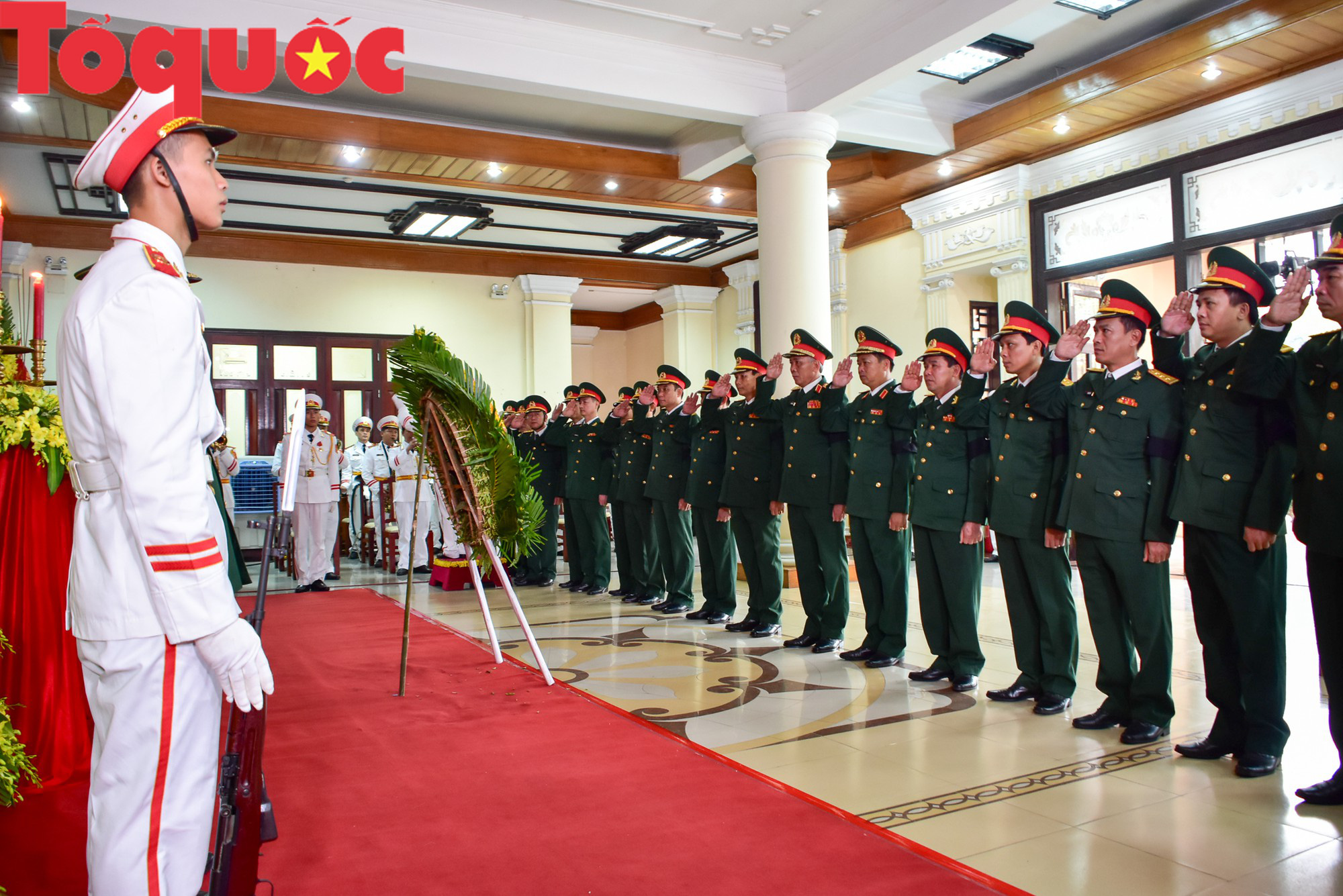 Lãnh đạo, nhân dân tỉnh Thừa Thiên Huế viếng nguyên Chủ tịch nước, Đại tướng Lê Đức Anh tại quê nhà - Ảnh 6.