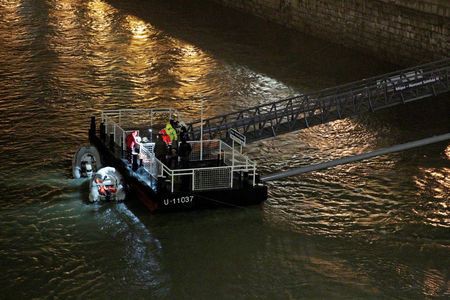 Tai nạn thuyền du lịch giữa mưa lũ tại Hungary: Hành khách thiệt mạng thương tâm - Ảnh 3.
