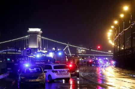 Tai nạn thuyền du lịch giữa mưa lũ tại Hungary: Hành khách thiệt mạng thương tâm - Ảnh 2.