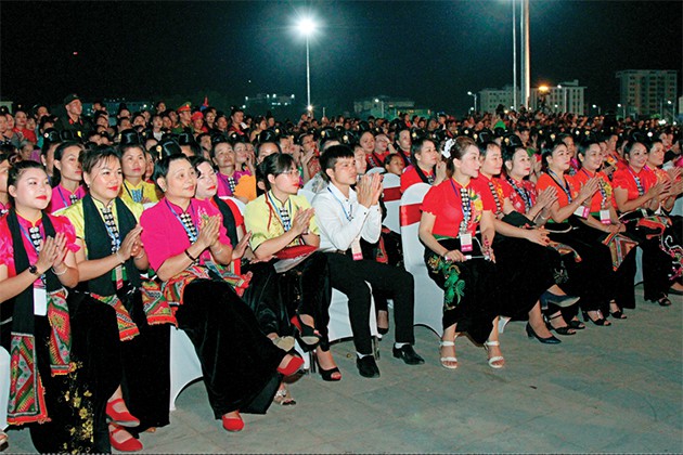Hình ảnh Lãnh đạo Đảng, Nhà nước dự Lễ kỷ niệm 60 năm Bác Hồ về thăm Tây Bắc - Ảnh 9.