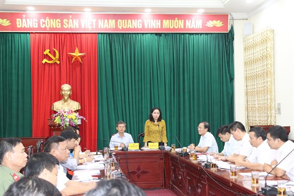 Thứ trưởng Trịnh Thị Thủy kiểm tra việc thực hiện Phong trào toàn dân đoàn kết xây dựng đời sống văn hóa - Ảnh 1.