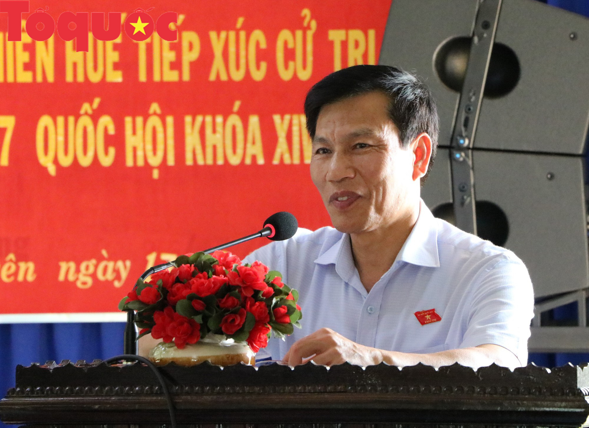 Bộ trưởng Nguyễn Ngọc Thiện tiếp xúc cử tri Thừa Thiên Huế - Ảnh 1.