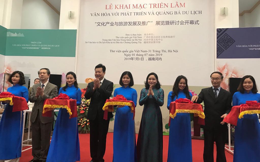 Tăng cường giao lưu văn hóa, du lịch Việt Nam- Trung Quốc