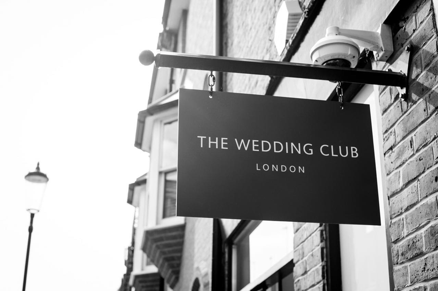 PHUONG MY Bridal có mặt tại tiệm đồ cưới nổi tiếng The Wedding Club, London